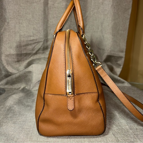 MICHAEL KORS Carmel Saffiano Satchel Shoulder bag. - Picture 6 of 11
